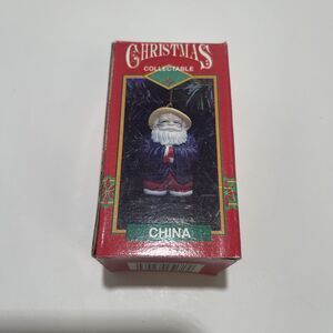 Vtg  Christmas Collectable China Santa Ornament Santas Around World 1995 NIB